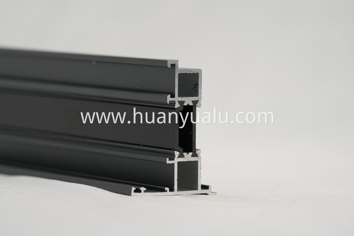 Thermal insulation profiles